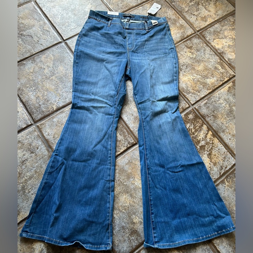 Judy Blue Flare Wide Leg Jeans in Blue